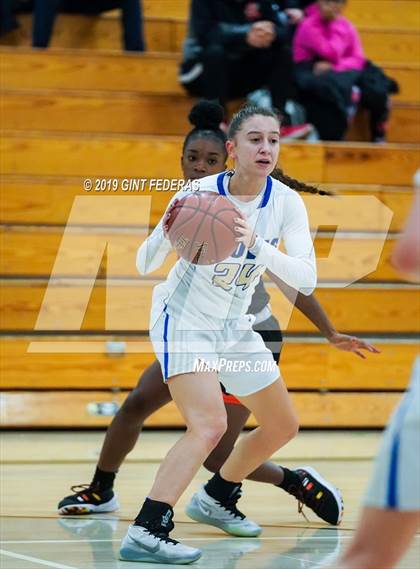 Thumbnail 3 in Clovis vs. St. Joseph Notre Dame (Miramonte Showcase) photogallery.
