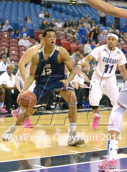 Thumbnail 3 in Capital Christian vs. Central Catholic (CIF SJS D5 Final) photogallery.