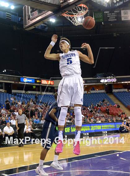 Thumbnail 2 in Capital Christian vs. Central Catholic (CIF SJS D5 Final) photogallery.