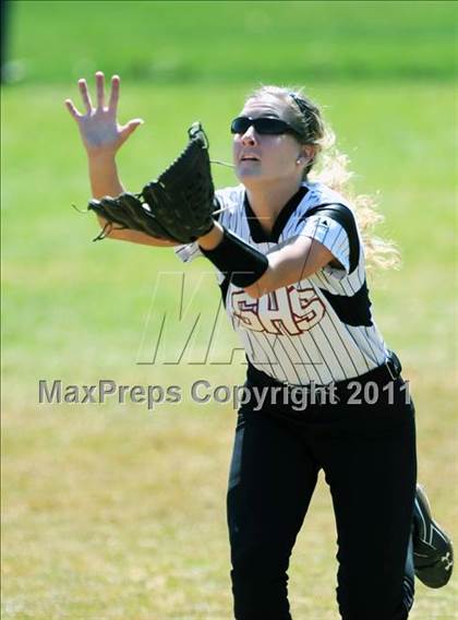 Thumbnail 2 in Marshall County vs. Southside, Gadsden (Bob Jones Tournament) photogallery.