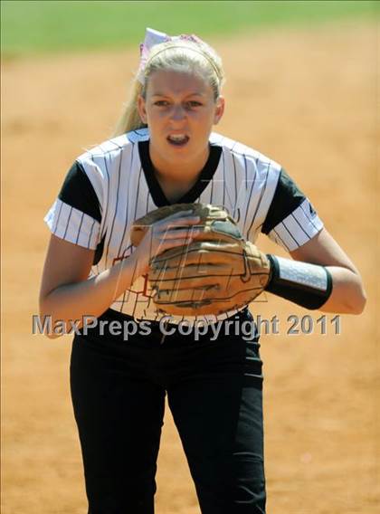 Thumbnail 2 in Marshall County vs. Southside, Gadsden (Bob Jones Tournament) photogallery.
