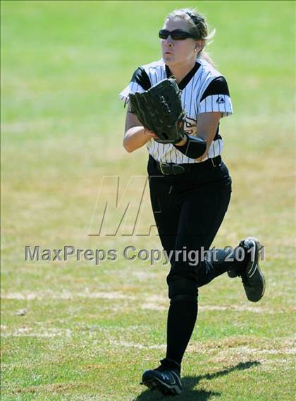 Thumbnail 1 in Marshall County vs. Southside, Gadsden (Bob Jones Tournament) photogallery.