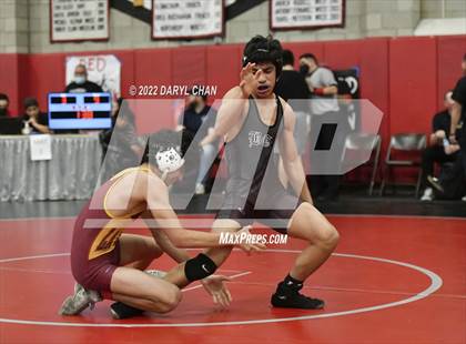 Thumbnail 2 in Bell Gardens & Hueneme vs La Canada (CIF Southern Section Wrestling Championships) photogallery.