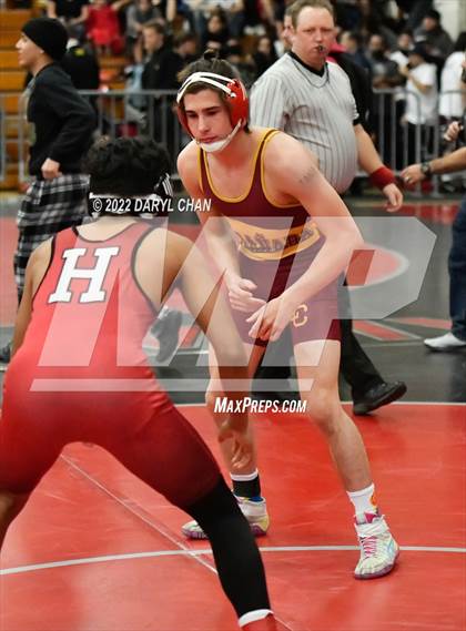 Thumbnail 2 in Bell Gardens & Hueneme vs La Canada (CIF Southern Section Wrestling Championships) photogallery.