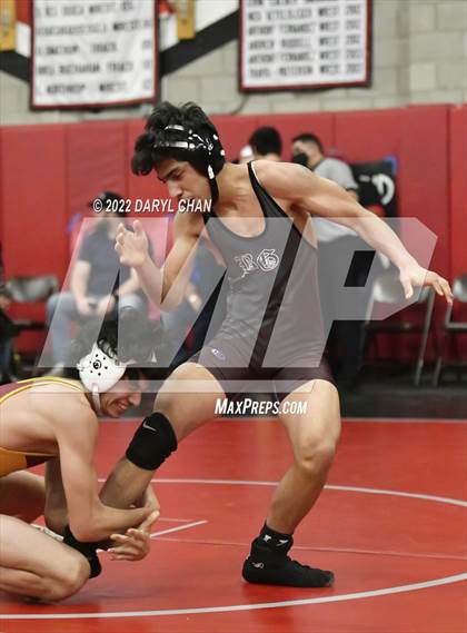 Thumbnail 3 in Bell Gardens & Hueneme vs La Canada (CIF Southern Section Wrestling Championships) photogallery.