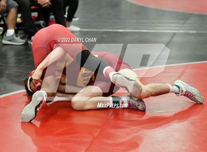Thumbnail 2 in Bell Gardens & Hueneme vs La Canada (CIF Southern Section Wrestling Championships) photogallery.