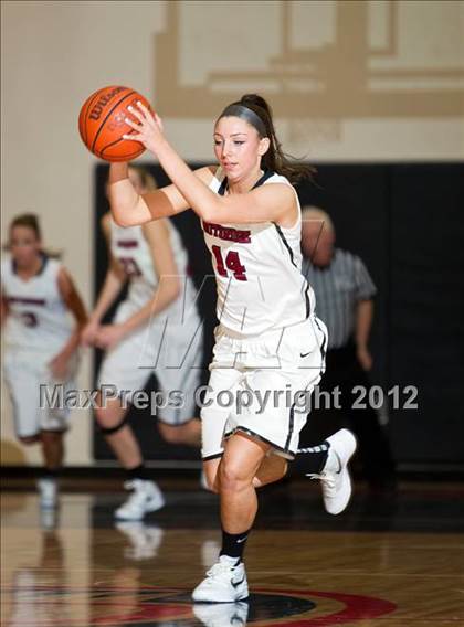 Thumbnail 2 in Sherwood vs. Southridge photogallery.