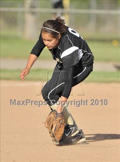 Thumbnail 2 in Del Campo vs. Pioneer (CIF SJS D3 Playoffs) photogallery.