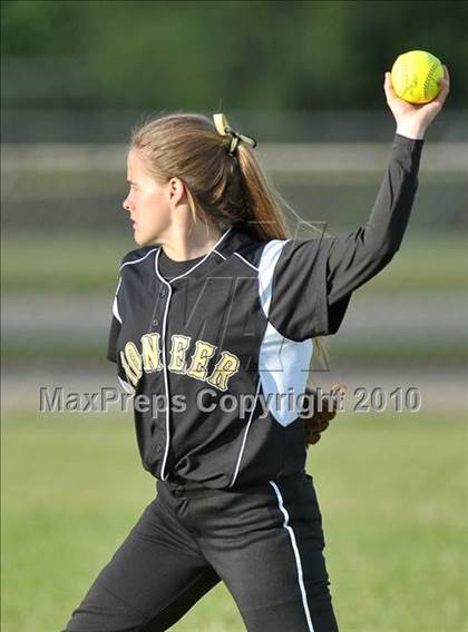 Thumbnail 2 in Del Campo vs. Pioneer (CIF SJS D3 Playoffs) photogallery.