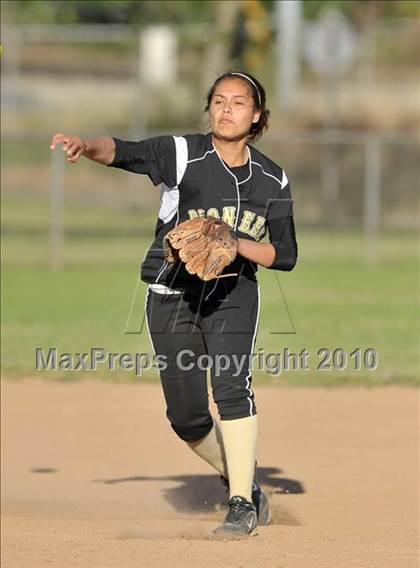 Thumbnail 2 in Del Campo vs. Pioneer (CIF SJS D3 Playoffs) photogallery.