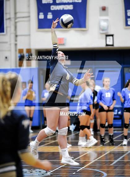 Thumbnail 2 in Mineola Vs Bayport Blue Point (Long Beach Invitational) photogallery.