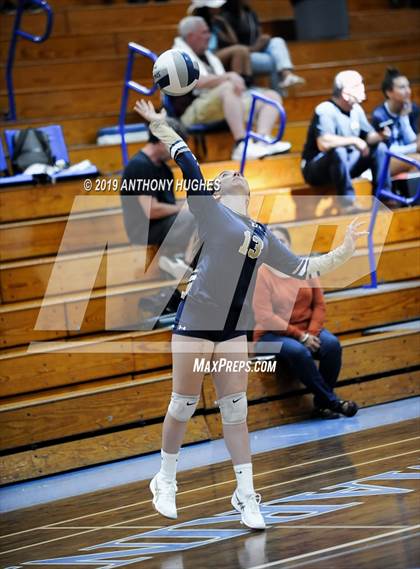 Thumbnail 3 in Mineola Vs Bayport Blue Point (Long Beach Invitational) photogallery.