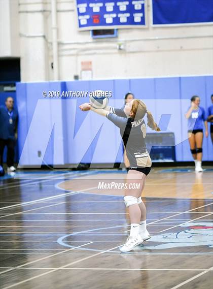 Thumbnail 3 in Mineola Vs Bayport Blue Point (Long Beach Invitational) photogallery.