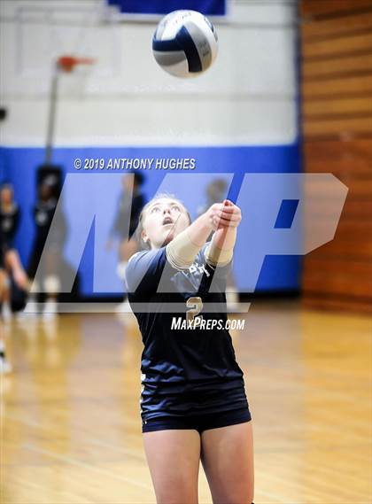 Thumbnail 1 in Mineola Vs Bayport Blue Point (Long Beach Invitational) photogallery.