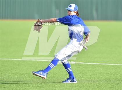 Thumbnail 3 in Rains vs Van Alstyne (Anna Tournament) photogallery.