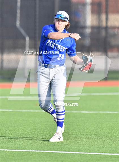 Thumbnail 2 in Rains vs Van Alstyne (Anna Tournament) photogallery.