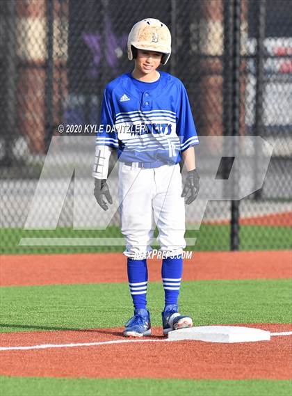 Thumbnail 2 in Rains vs Van Alstyne (Anna Tournament) photogallery.