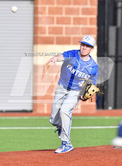 Thumbnail 3 in Rains vs Van Alstyne (Anna Tournament) photogallery.