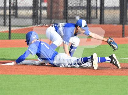 Thumbnail 2 in Rains vs Van Alstyne (Anna Tournament) photogallery.