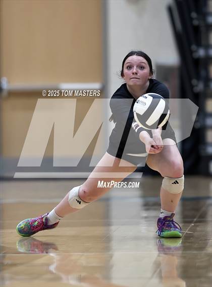 Thumbnail 2 in Hillcrest @ Catawba Ridge (SCHSL 5AD2 Round 2) photogallery.