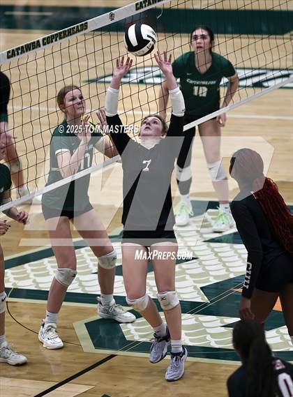 Thumbnail 3 in Hillcrest @ Catawba Ridge (SCHSL 5AD2 Round 2) photogallery.