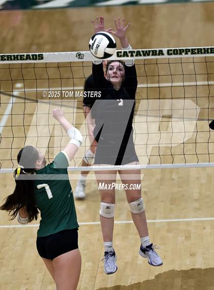 Thumbnail 1 in Hillcrest @ Catawba Ridge (SCHSL 5AD2 Round 2) photogallery.