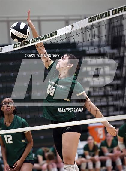 Thumbnail 2 in Hillcrest @ Catawba Ridge (SCHSL 5AD2 Round 2) photogallery.