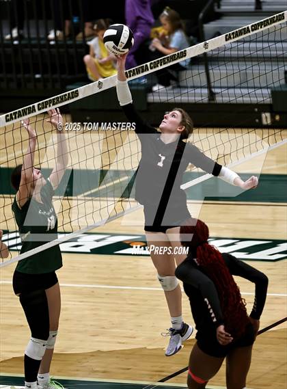 Thumbnail 2 in Hillcrest @ Catawba Ridge (SCHSL 5AD2 Round 2) photogallery.