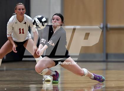 Thumbnail 2 in Hillcrest @ Catawba Ridge (SCHSL 5AD2 Round 2) photogallery.