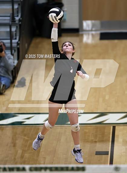 Thumbnail 2 in Hillcrest @ Catawba Ridge (SCHSL 5AD2 Round 2) photogallery.