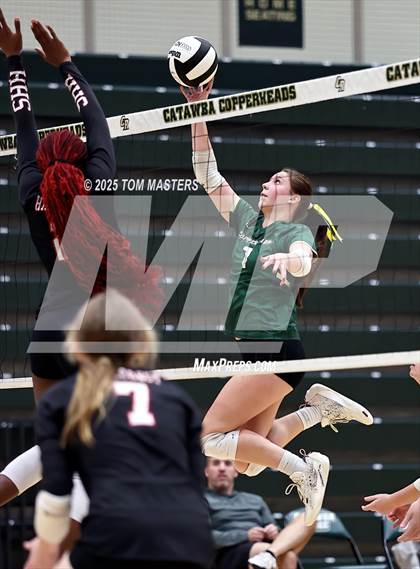 Thumbnail 3 in Hillcrest @ Catawba Ridge (SCHSL 5AD2 Round 2) photogallery.