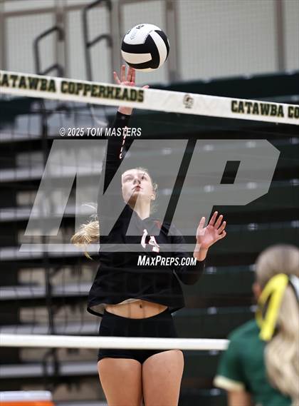 Thumbnail 3 in Hillcrest @ Catawba Ridge (SCHSL 5AD2 Round 2) photogallery.