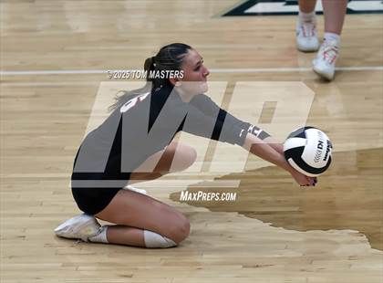 Thumbnail 1 in Hillcrest @ Catawba Ridge (SCHSL 5AD2 Round 2) photogallery.