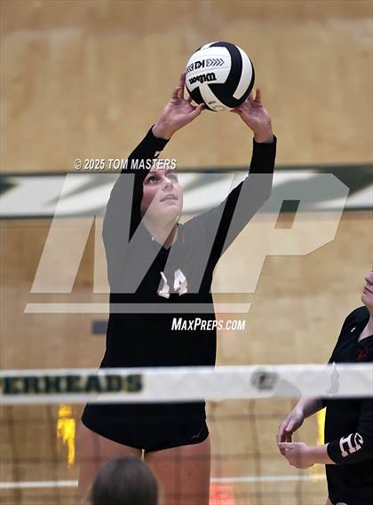 Thumbnail 2 in Hillcrest @ Catawba Ridge (SCHSL 5AD2 Round 2) photogallery.