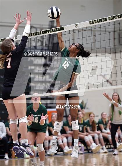 Thumbnail 3 in Hillcrest @ Catawba Ridge (SCHSL 5AD2 Round 2) photogallery.