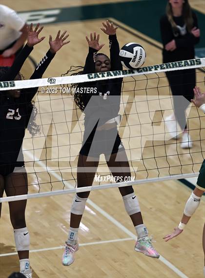 Thumbnail 3 in Hillcrest @ Catawba Ridge (SCHSL 5AD2 Round 2) photogallery.