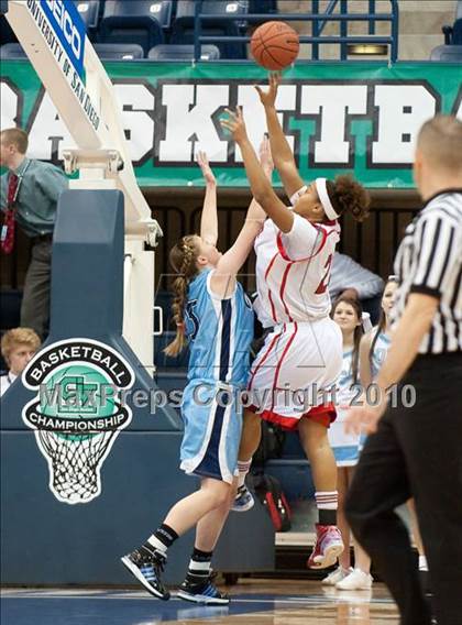 Thumbnail 3 in Mount Miguel vs Our Lady of Peace (CIF SDS D3 Final) photogallery.
