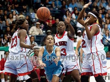 Thumbnail 3 in Mount Miguel vs Our Lady of Peace (CIF SDS D3 Final) photogallery.