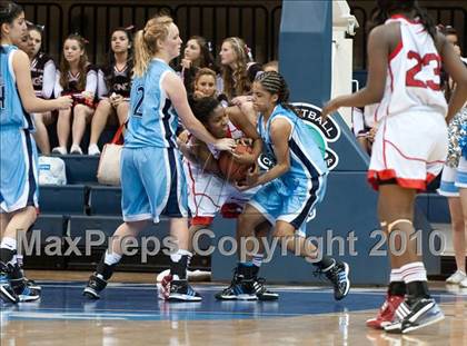 Thumbnail 3 in Mount Miguel vs Our Lady of Peace (CIF SDS D3 Final) photogallery.