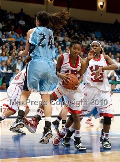 Thumbnail 3 in Mount Miguel vs Our Lady of Peace (CIF SDS D3 Final) photogallery.