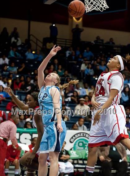 Thumbnail 1 in Mount Miguel vs Our Lady of Peace (CIF SDS D3 Final) photogallery.