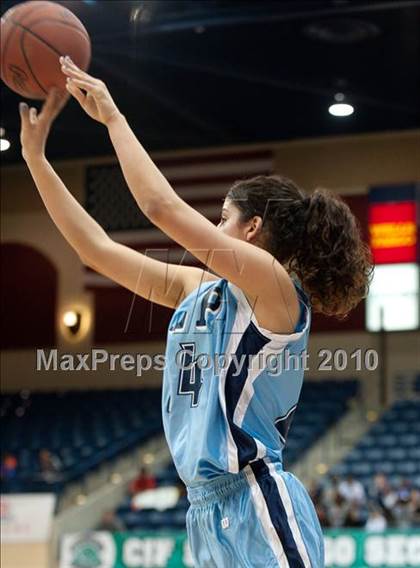 Thumbnail 3 in Mount Miguel vs Our Lady of Peace (CIF SDS D3 Final) photogallery.