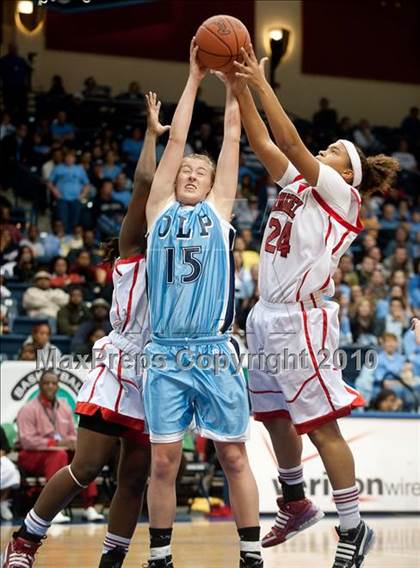 Thumbnail 2 in Mount Miguel vs Our Lady of Peace (CIF SDS D3 Final) photogallery.