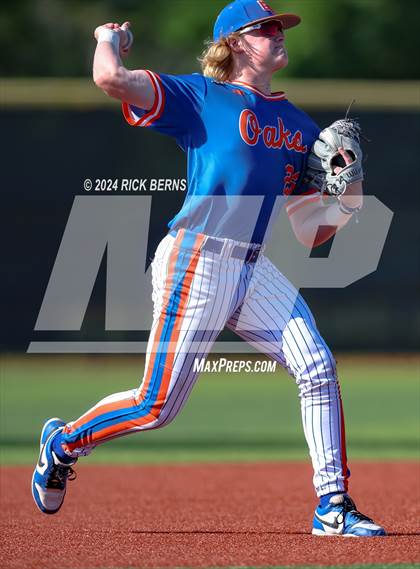 Thumbnail 2 in Grand Oaks vs Oak Ridge (Battle of the Oaks) photogallery.