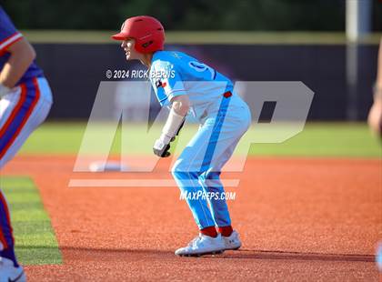 Thumbnail 2 in Grand Oaks vs Oak Ridge (Battle of the Oaks) photogallery.