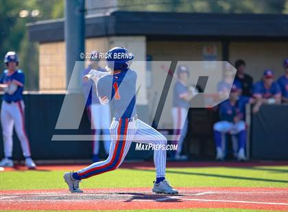 Thumbnail 3 in Grand Oaks vs Oak Ridge (Battle of the Oaks) photogallery.