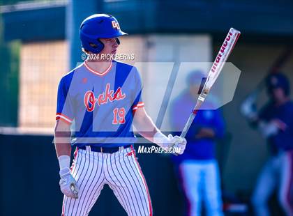 Thumbnail 1 in Grand Oaks vs Oak Ridge (Battle of the Oaks) photogallery.