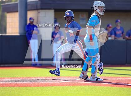 Thumbnail 1 in Grand Oaks vs Oak Ridge (Battle of the Oaks) photogallery.