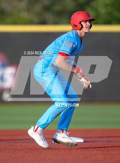 Thumbnail 3 in Grand Oaks vs Oak Ridge (Battle of the Oaks) photogallery.