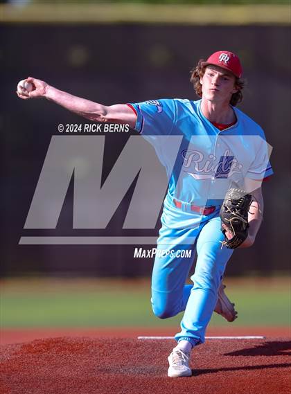 Thumbnail 1 in Grand Oaks vs Oak Ridge (Battle of the Oaks) photogallery.